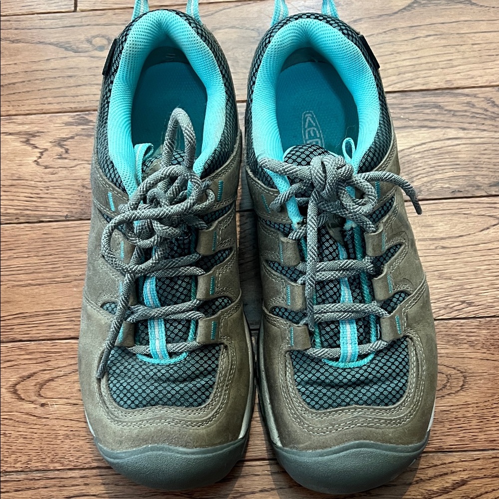 Women's Keen Gray and Teal Athletic Shoes